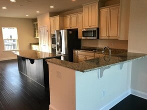 5673 Freewill Ln in Virginia Beach, VA - Building Photo - Building Photo