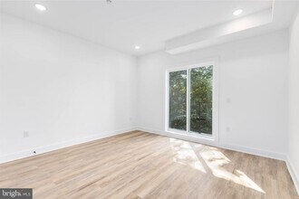 3842 Fairmount Ave in Philadelphia, PA - Building Photo - Building Photo