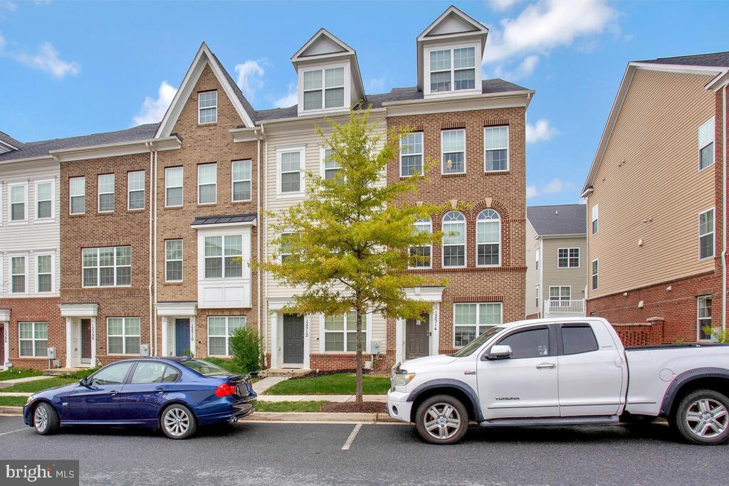 12512 Rustic Rock Ln in Beltsville, MD - Building Photo