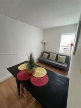 769 NW 10th St in Miami, FL - Building Photo - Building Photo
