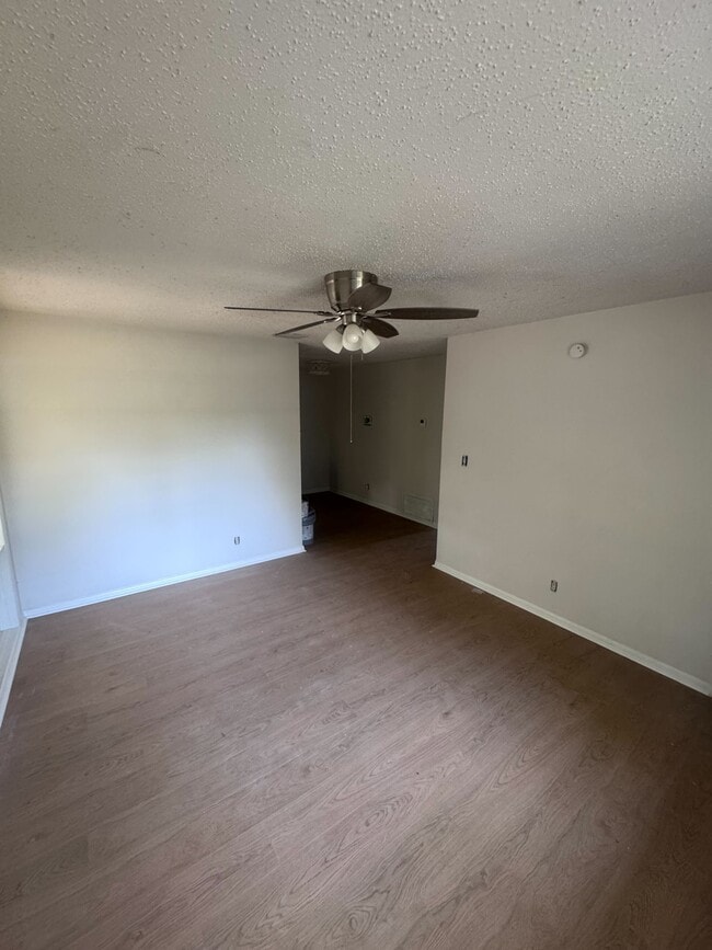 4484 Binghamton Dr in Mobile, AL - Building Photo - Building Photo