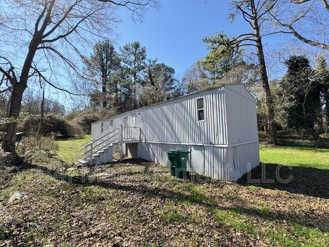 106 Towns St SE in Milledgeville, GA - Foto de edificio - Building Photo