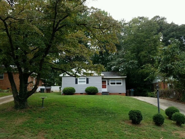 property at 1016 Willowbrook Dr