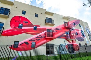 339 W 78th Rd in Hialeah, FL - Building Photo