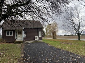 2075 Co Rd in Canandaigua, NY - Building Photo