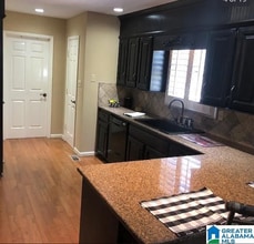 265 Vista Cir in Gardendale, AL - Building Photo - Building Photo