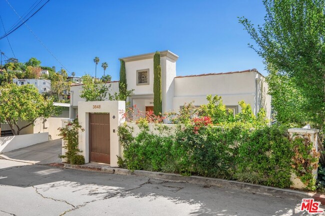 property at 3848 Clayton Ave W