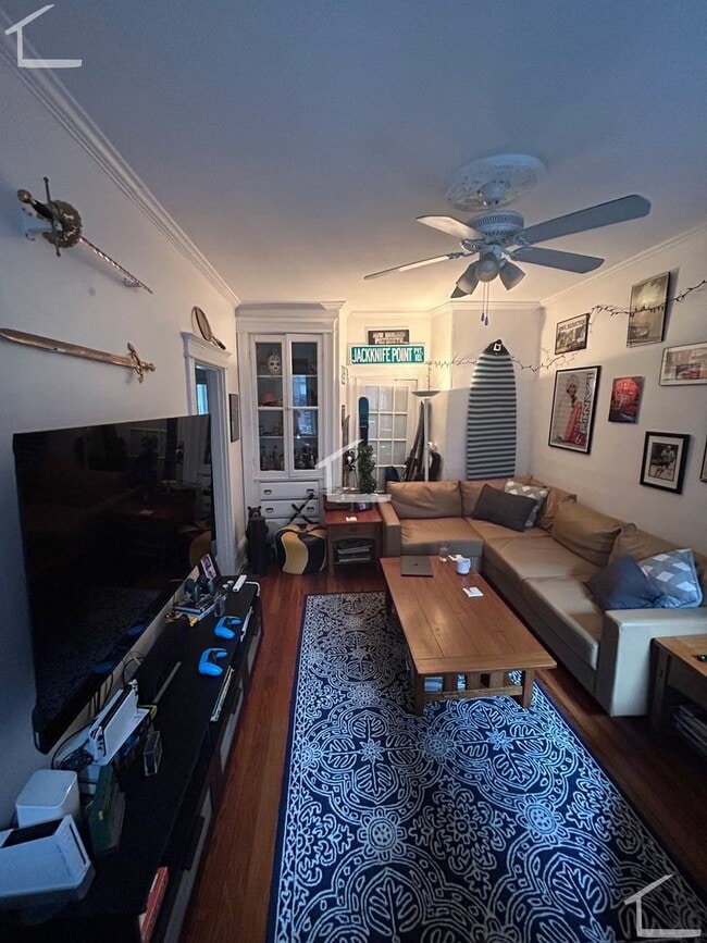 142 Charles St in Boston, MA - Building Photo - Building Photo