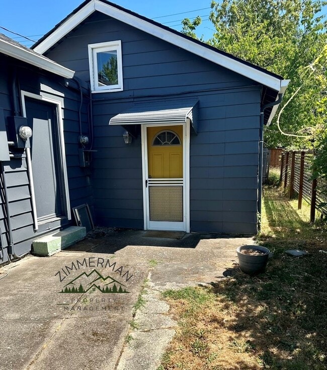 property at 2421 Kincaid St