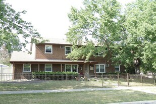 133 S Whispering Hills Dr