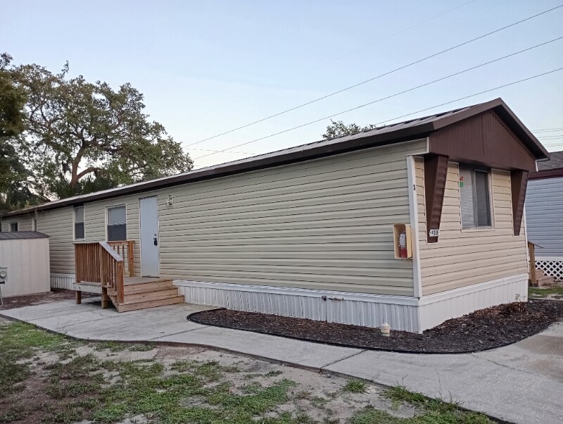 14006 Bluegill Ln in Hudson, FL - Building Photo