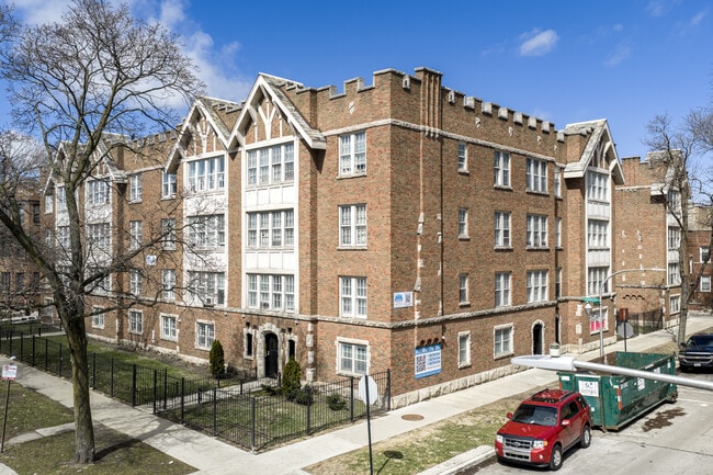 Rogers Park Apartments
