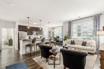 Duncan Park in Columbus, OH - Foto de edificio - Building Photo