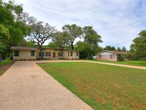 11800 Tedford St in Austin, TX - Building Photo - Building Photo