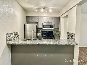 703 E 40th St in Kansas City, MO - Building Photo - Building Photo