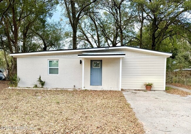 10490 Pinehurst Dr in Jacksonville, FL - Building Photo - Building Photo