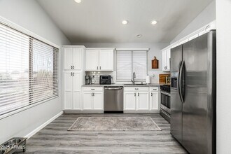 827 W Leah Ln in Gilbert, AZ - Building Photo - Building Photo