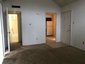 4622 Country Creek Dr-Unit -1195 in Dallas, TX - Building Photo - Building Photo