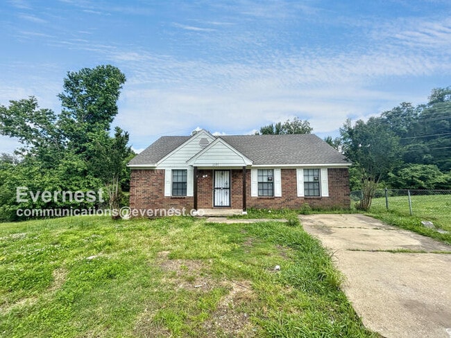 property at 2387 Rosehaven Ave