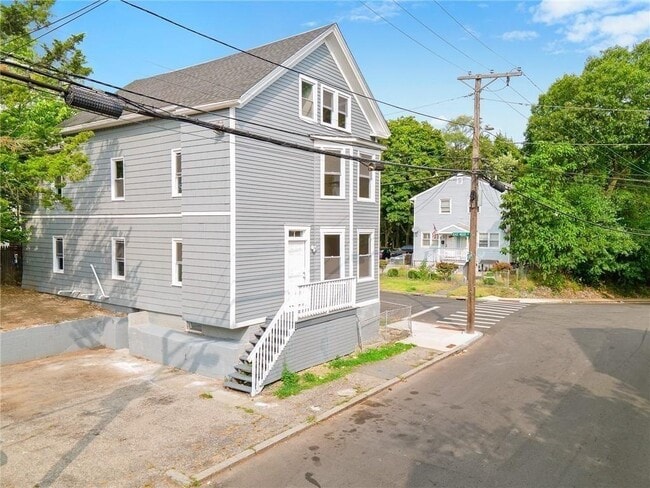 62 Heath St in Providence, RI - Building Photo - Building Photo