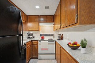 ReNew Sinclair in Midland, TX - Building Photo