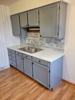 610 N 18th St, Unit Lower in Escanaba, MI - Building Photo