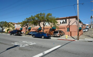 502 Commercial Ave in South San Francisco, CA - Building Photo - Building Photo