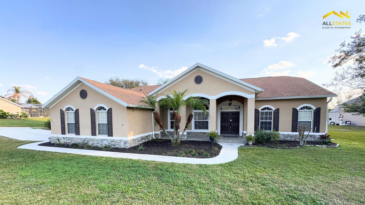 13059 Sandy Pine Ln in Clermont, FL - Building Photo