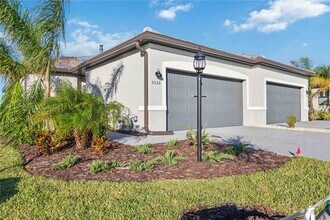 5532 Sapphire Stone Cv in Bradenton, FL - Building Photo - Building Photo