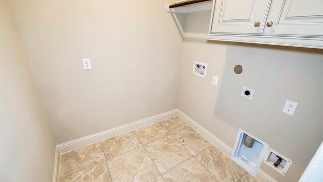 property at 20 Silver Rock Dr