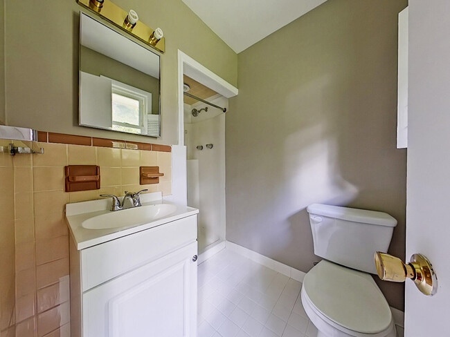 property at 1119 Oakdale Rd