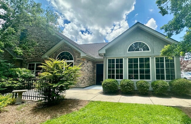 property at 1980 Abbey Glen Way