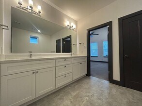 4441 Whitney Oak Ln in Houston, TX - Building Photo - Building Photo