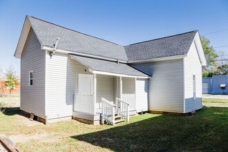 353 N 13th St in Griffin, GA - Building Photo - Building Photo