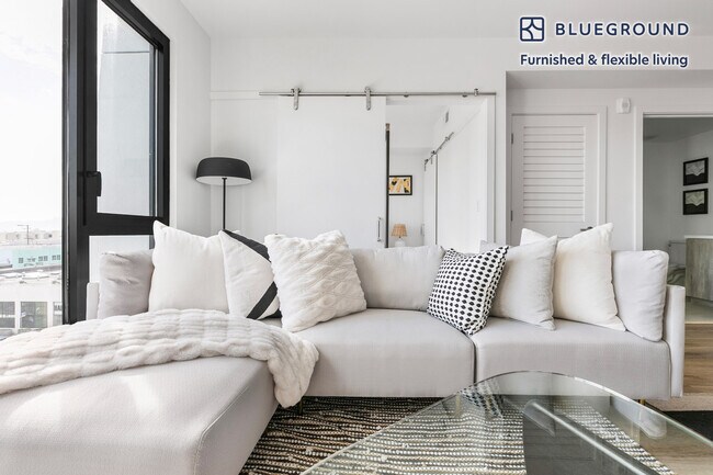 1288 Howard St, Unit FL5-ID2121 in San Francisco, CA - Building Photo - Building Photo