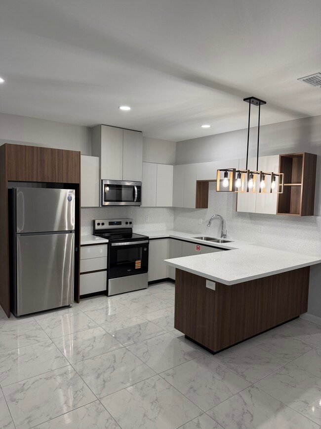 1004 W 8th St, Unit 1 in Mission, TX - Building Photo - Building Photo