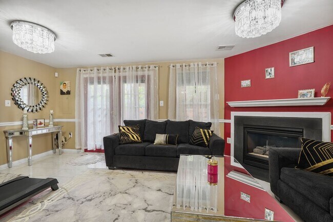 3255 Gina Pl in Woodbridge, VA - Building Photo - Building Photo