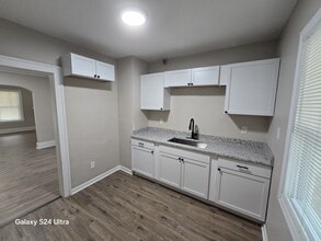16582 Santa Rosa Dr in Detroit, MI - Building Photo - Building Photo