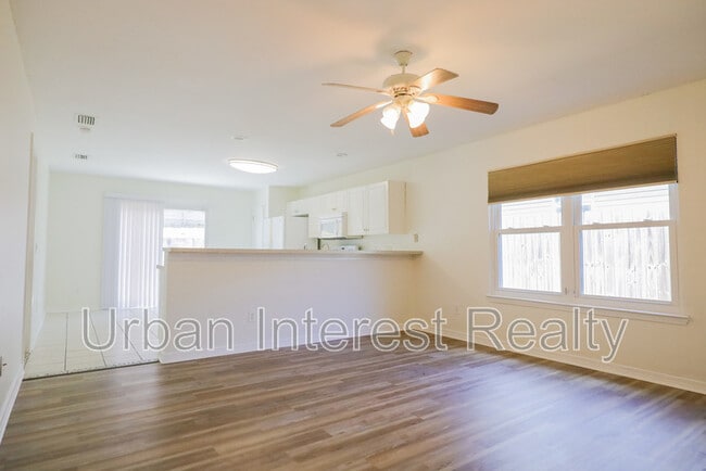 342 Apple Dr in Crestview, FL - Building Photo - Building Photo