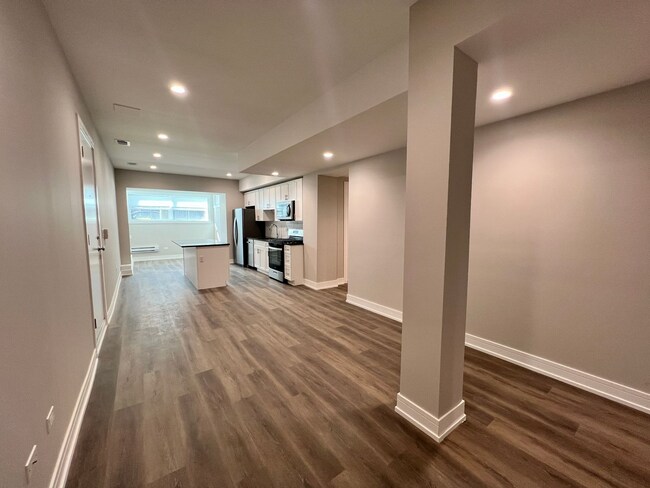 706 W Grace St, Unit GDN in Chicago, IL - Building Photo - Building Photo