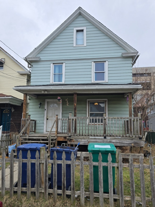 property at 609 9th St
