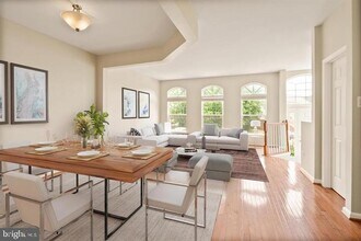 43093 Forest Edge Square in Broadlands, VA - Building Photo - Building Photo