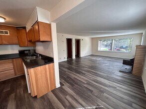 750 W Cliff Dr in Spokane, WA - Building Photo - Building Photo