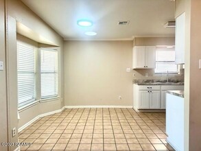 709 Rosedown Ln in Lafayette, LA - Foto de edificio - Building Photo