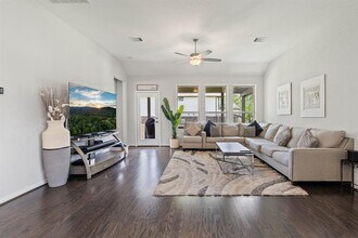 519 Carina Gaze Dr in Willis, TX - Building Photo - Building Photo