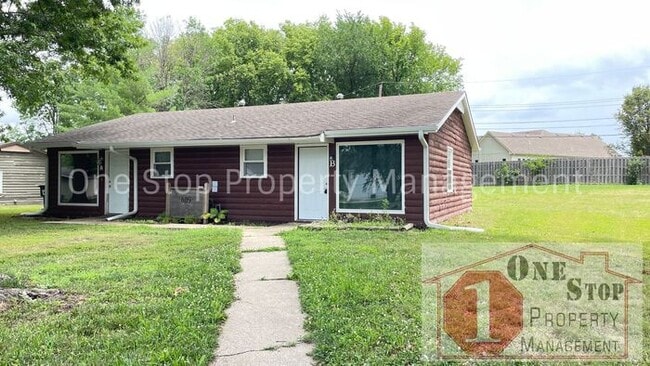 property at 609 NW Fieldcrest Dr