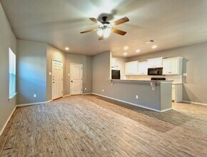 1109 Preston Trails in Wolfforth, TX - Building Photo - Building Photo