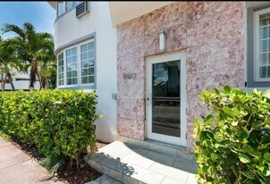 600 12th St in Miami Beach, FL - Building Photo