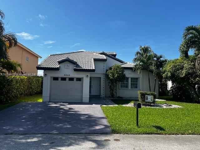 8640 SW 208th Terrace in Cutler Bay, FL - Foto de edificio