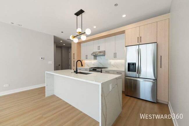 property at 2354 W Polk St